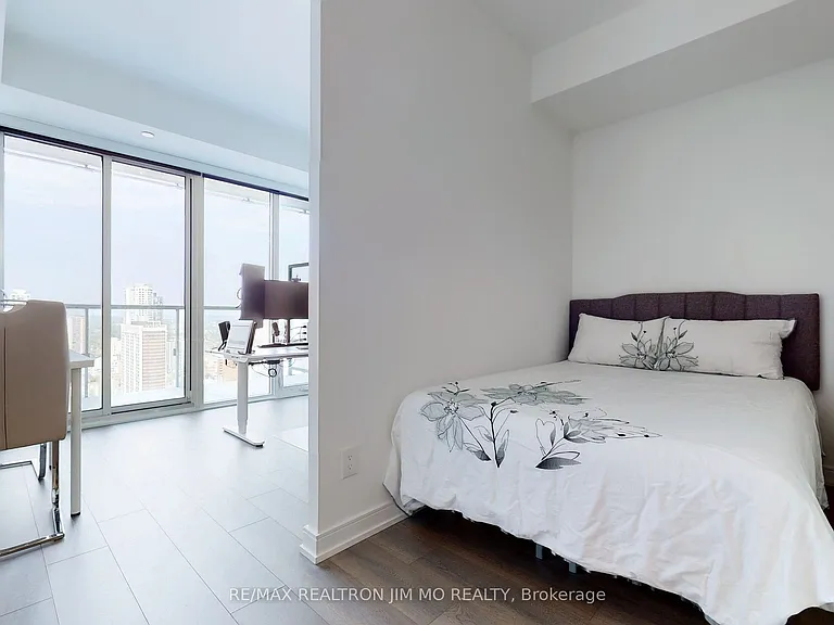 3 Gloucester St #3205 — Photo 20