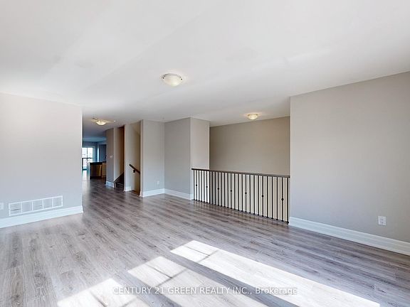 5th image of 1 Chisholm St #D