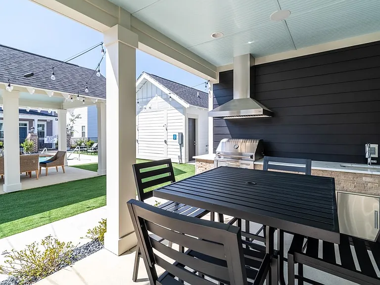 Seaglass Cottages — Photo 6