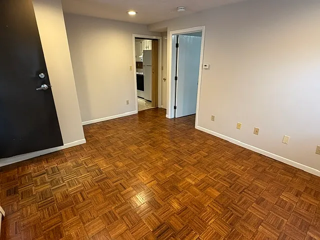 1 bed, 750 sqft, $1,800 — Photo 3