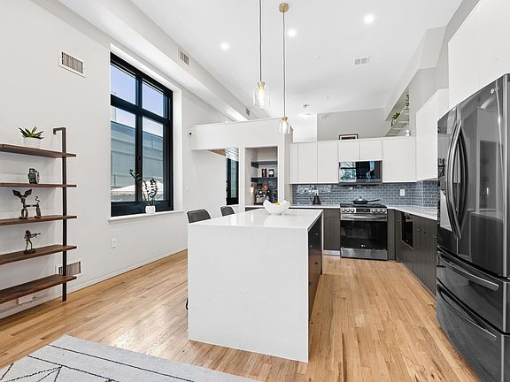 5th image of 518-530 Gregory Ave #C315