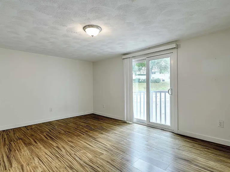 855 Providence St. — Photo 19