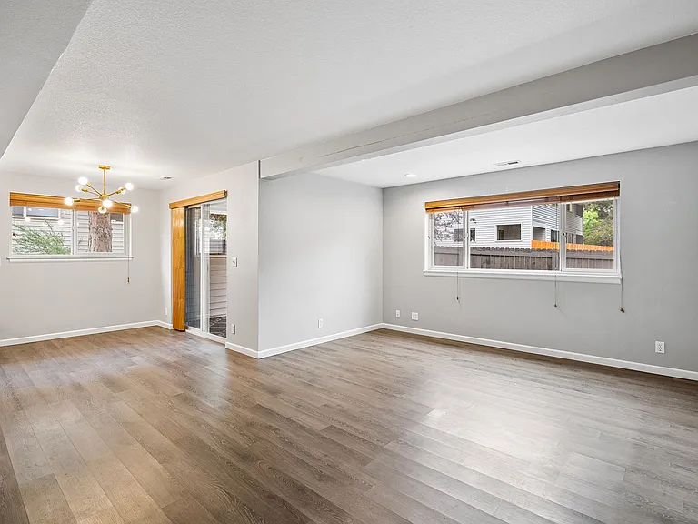 1801 NE Purcell Blvd #11 — Photo 7