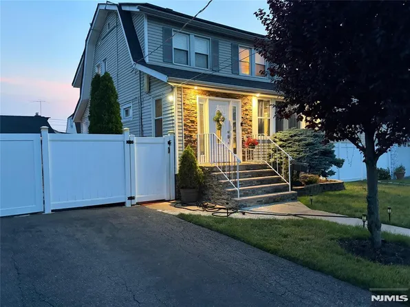 371 Simons Ave, Hackensack, NJ 07601