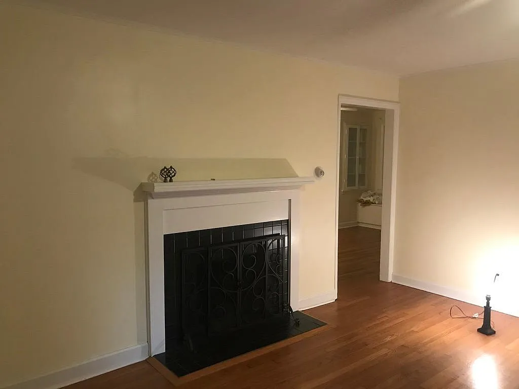 Building Photo - 176 Chiles Ave