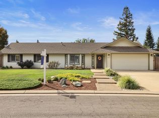 4945 N Granada Ln, Linden, CA 95236