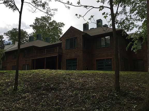 3rd image of 8455 Owlwoods Ln