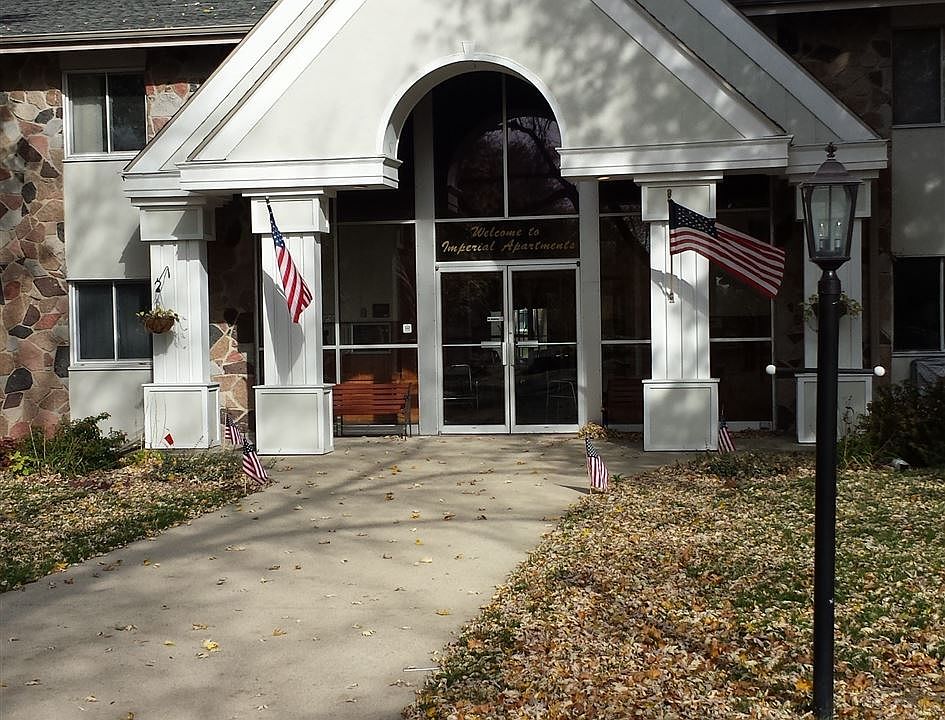2nd image of 5000 Graceland Blvd #211