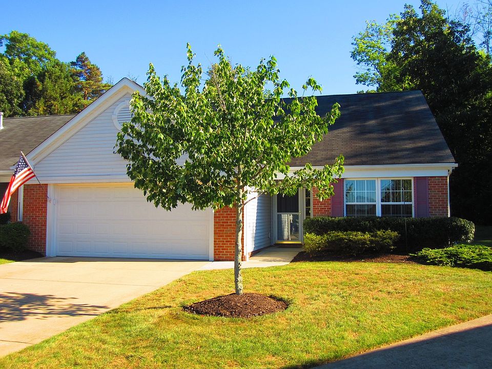 1st image of 422 W Heritage Dr