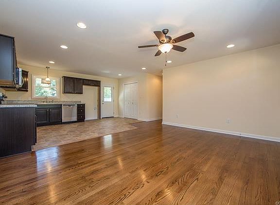 5th image of 21109 Penmar Dr