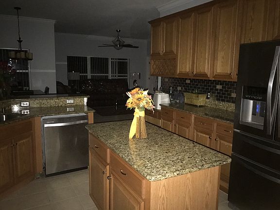 3rd image of 3529 Somerset Cir