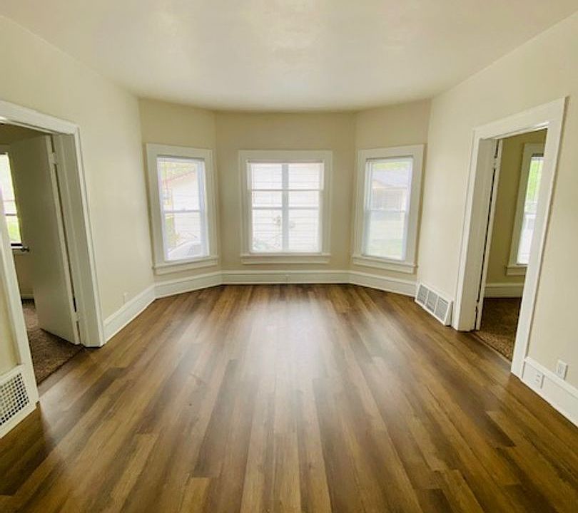 412 S Andrews St Duplex 412 S Andrews St Shawano WI Zillow