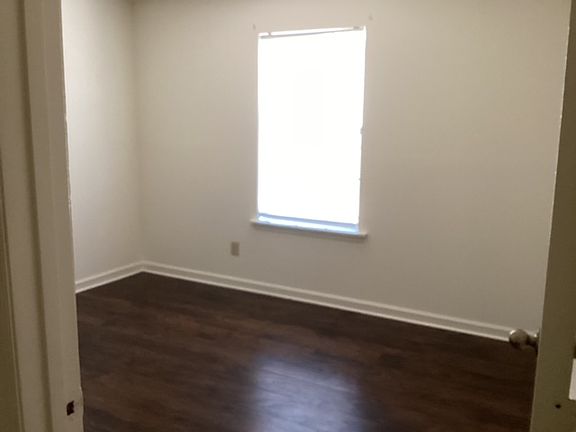 4th image of 509 Oakwood Ave