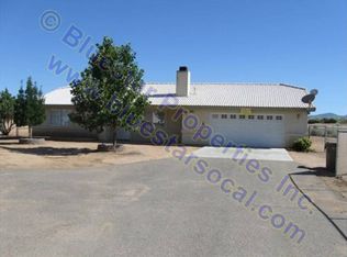 15435 Via Estancia St, Hesperia, CA 92345
