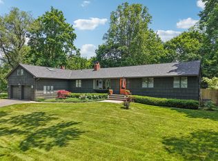 34 Iroquois Ave, Palisades, NY 10964