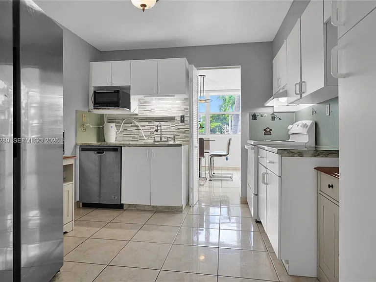 16558 NE 26th Ave #2A — Photo 16