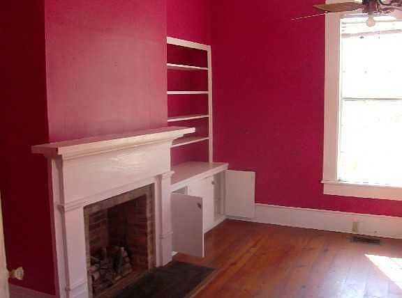 3rd image of 210 Wilson Ave