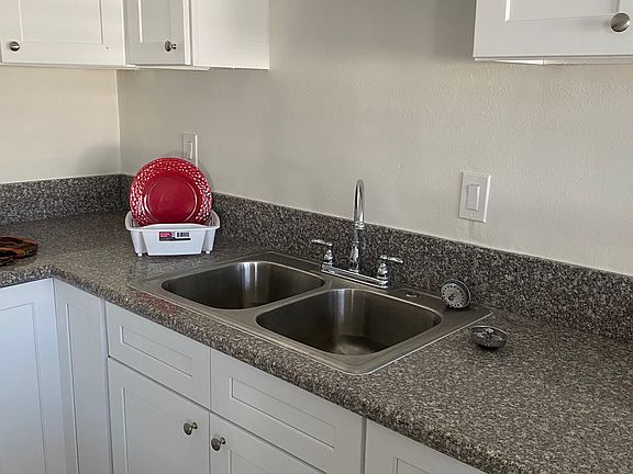 3rd image of 8539 Willis Ave APT 10
