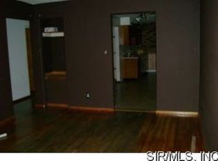 1719 Elizabeth St, Madison, IL 62060