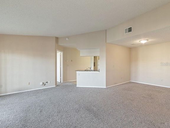 3rd image of 2550 N Alafaya Trl APT 7305