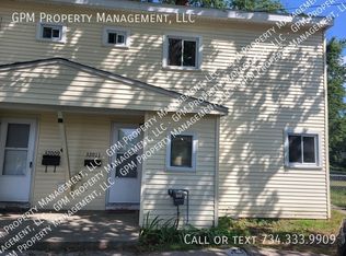 32011 Ottawa St, Westland, MI 48186