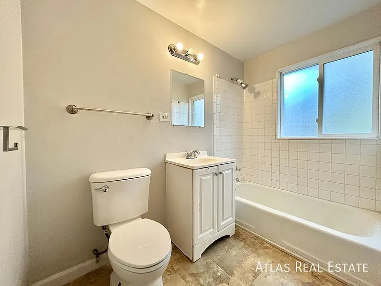 1853 W Mosier Pl — Photo 13