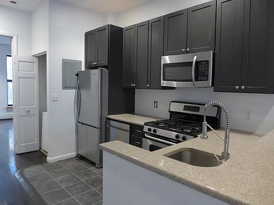 Rented by Harlem Lofts | media 21