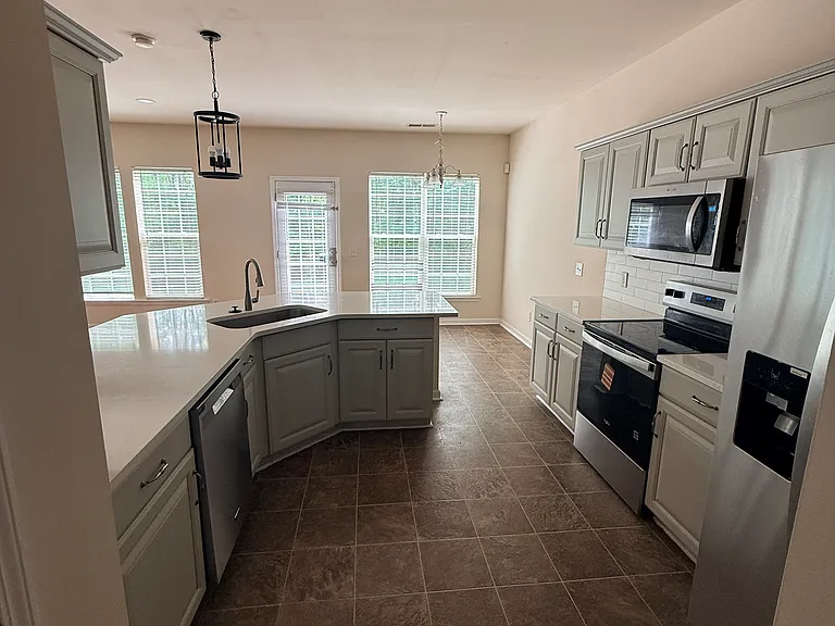 11224 Cypress View Dr — Photo 8