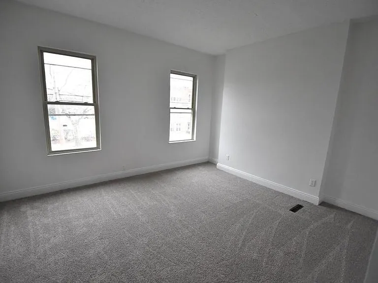 410 W 1st Ave — Photo 20