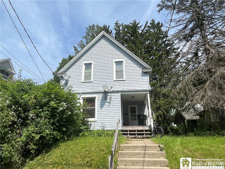 1st image of 1004 Prendergast Ave