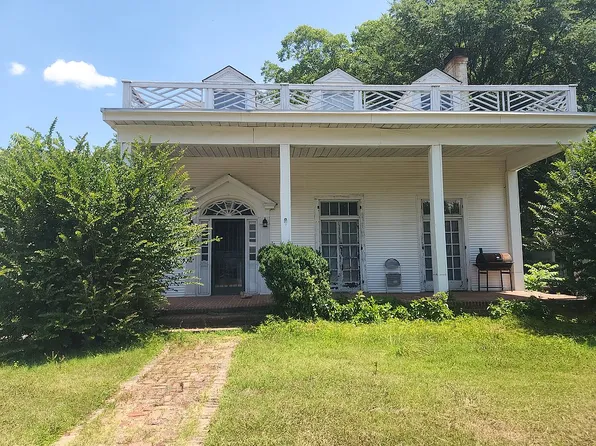 604 Windsor Ave, Lawrenceville, VA 23868