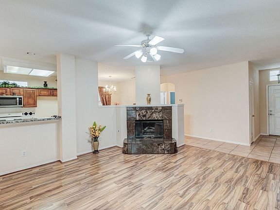 3rd image of 4521 Highridge Dr