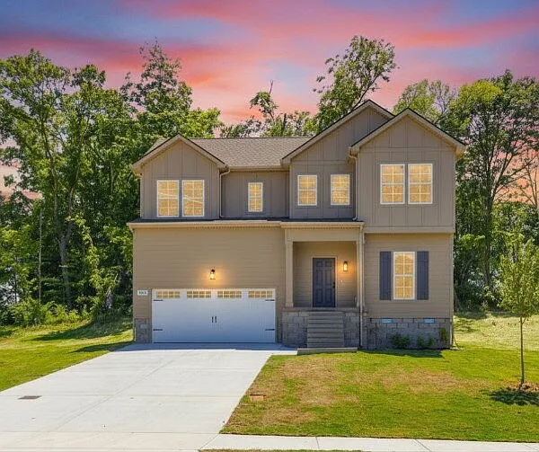 408 Legions Ct — Photo 1