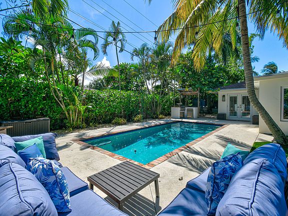 3rd image of 106 Windsor Road E