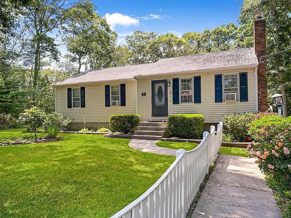 28 Hillside Dr, Plymouth, MA 02360 Zillow
