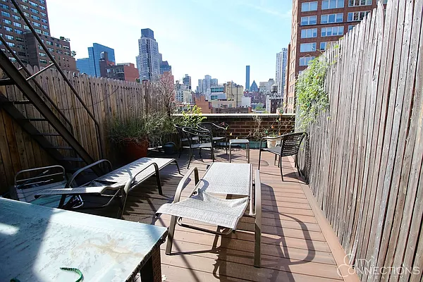 Rented by City Connections Realty | media 12