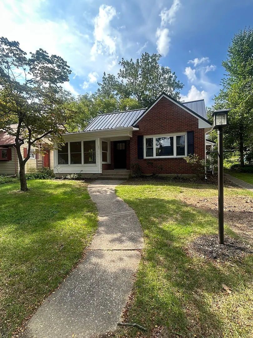 Newly Remodeled 3 bed, 3 bath House — Photo 1