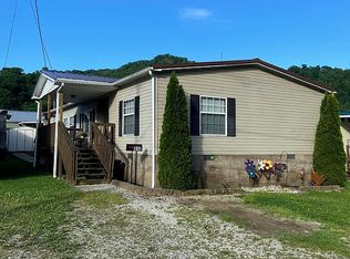 312 Riverside Dr W, Madison, WV 25130