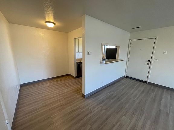5th image of 4365 S Fairbourne Ave #1A