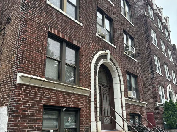 177 W 48th St APT 6, Bayonne, NJ 07002