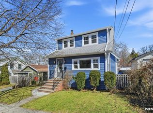 33 Beechwood Ave, Bogota, NJ 07603