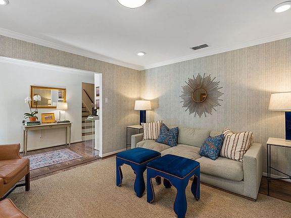 5th image of 803 Forest View Dr
