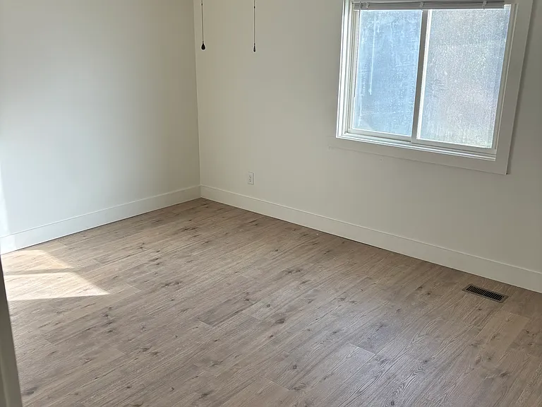 9391 Carpenter Rd — Photo 16