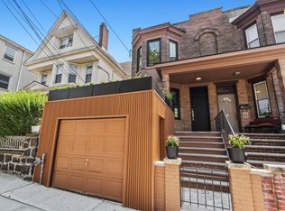 41 47th St, Weehawken, NJ 07086