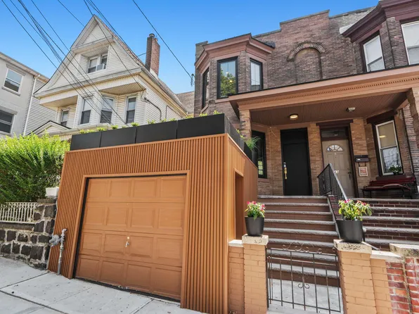 41 47th Street image 1 of 49