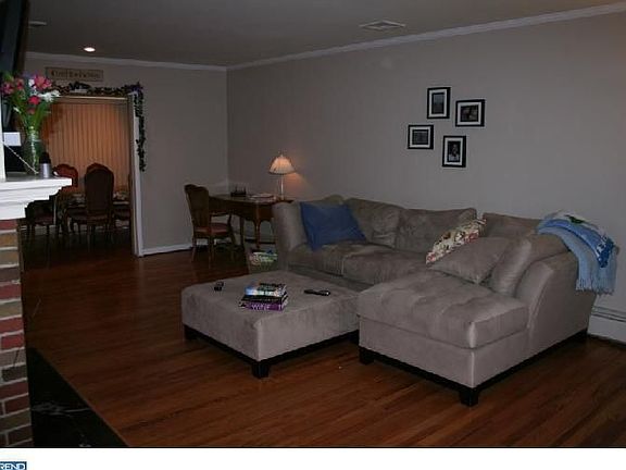 4th image of 96 Sycamore Ln