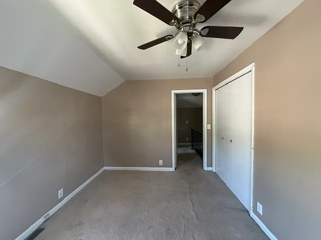 724 Elizabeth St — Photo 11
