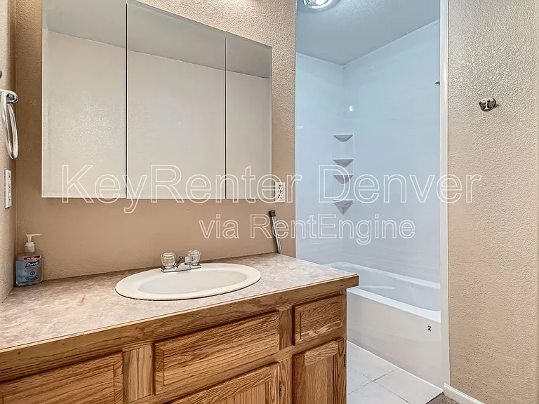 2256 S Dexter St — Photo 15