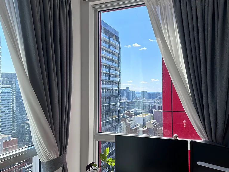 318 Richmond St W #3107 — Photo 2