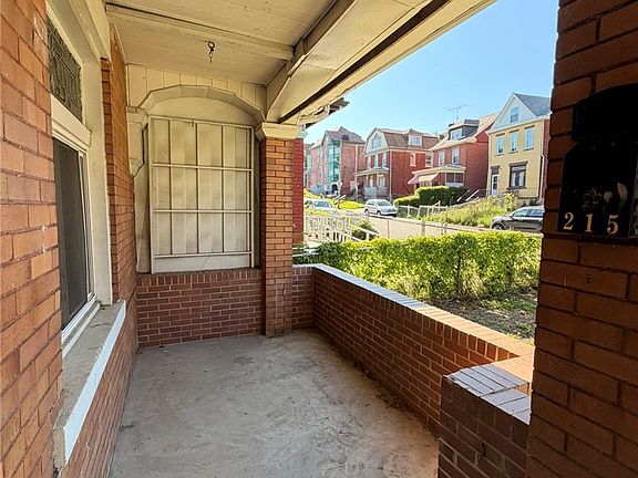 2nd image of 215 Moore Ave